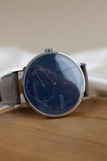 Carica l'immagine nel visualizzatore della galleria, Nomos Lambda Blue 175 Years Watchmaking Glashütte 960.S3 - Detail view 5
