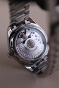 Carica l'immagine nel visualizzatore della galleria, Omega Seamaster Aqua Terra 220.10.34.20.10.002 - Detailansicht 11
