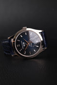Cargar la imagen en la vista de la galería, Patek Philippe Annual Calendar Blue Baguette Diamond Dial 5396G-017 Box + og. Papiere German Delivered, Moonphase, 18k White Gold
