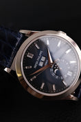 Cargar la imagen en la vista de la galería, Patek Philippe Annual Calendar Blue Baguette Diamond Dial 5396G-017 Box + og. Papiere German Delivered, Moonphase, 18k White Gold

