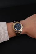 Bild in Galerie-Betrachter laden, Rolex Yachtmaster 16623 Box + og. Papiere Rolex Service, LC 100 German Delivered, S/G, Blue Dial,
