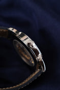 Bild in Galerie-Betrachter laden, Patek Philippe World Time 5230P-001 Box + og. Papiere Platinum, Blue Dial, German Delivered, 2024
