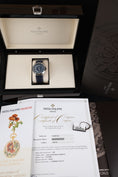 Bild in Galerie-Betrachter laden, Patek Philippe World Time 5230P-001 Box + og. Papiere Platinum, Blue Dial, German Delivered, 2024
