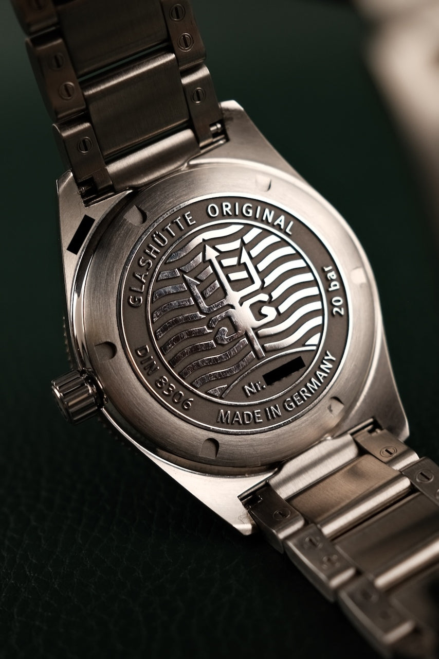 Glashütte SeaQ 13911068070 Box + og. Papiere Black Dial