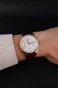 Charger l'image dans la visionneuse de la galerie, IWC Portugieser 7-Days IW500101 Box + og. Papiere 18k Rosegold, Power Reserve
