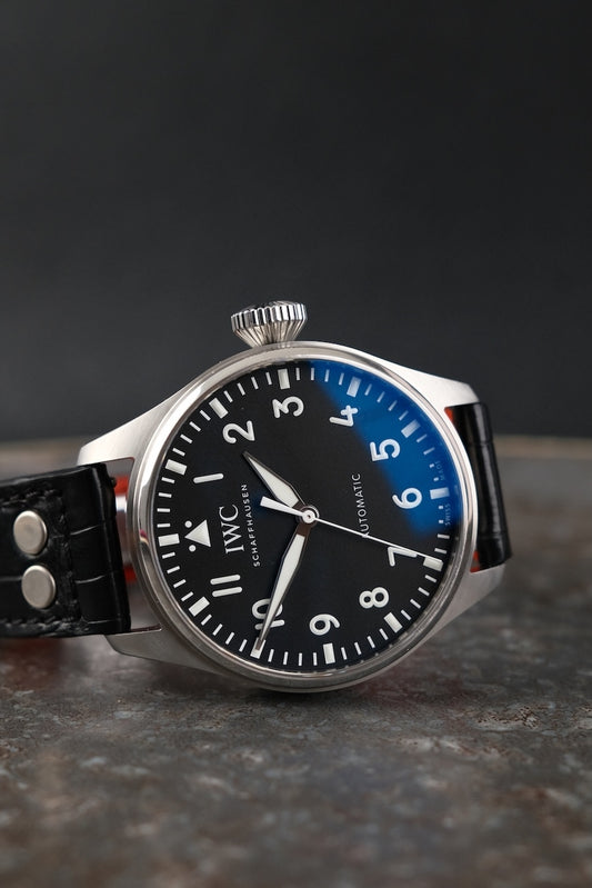 IWC Big Pilot 43 IW329301 Box + og. Papiere Black Dial, IWC Warranty 02/2030, incl. 2 Leather Straps