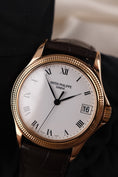 Charger l'image dans la visionneuse de la galerie, Patek Philippe Calatrava 5117R Box + og. Papiere 18k Rose Gold, SERVICED
