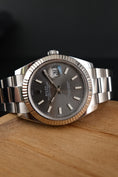 Cargar la imagen en la vista de la galería, Rolex Datejust 41 126334 Box + og. Papiere Rhodium Dial, SERVICED, 2017
