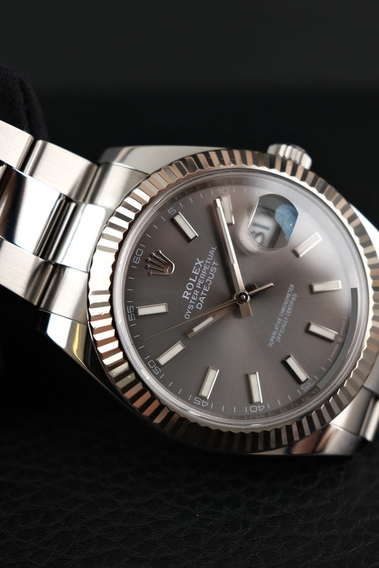 Rolex Datejust 41 126334 Box + og. Papiere Rhodium Dial, SERVICED, 2017