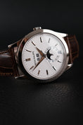 Bild in Galerie-Betrachter laden, Patek Philippe Annual Calendar 5396G-011 Box + og. Papiere 18k White Gold, German Delivered, 38mm, Moonphase
