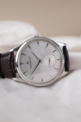 Carica l'immagine nel visualizzatore della galleria, Jaeger-LeCoultre Master Grande Ultra Thin 1358420 Box + og. Papiere German Delivered, SERVICED, Silver Dial

