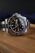 Bild in Galerie-Betrachter laden, Rolex GMT-Master II 126710BLNR Box + og. Papiere 40mm, "Batman"

