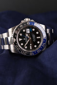 Bild in Galerie-Betrachter laden, Rolex GMT-Master II 126710BLNR Box + og. Papiere 40mm, "Batman"
