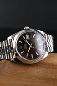 Bild in Galerie-Betrachter laden, Rolex Datejust 41 126300 Box + og. Papiere Jubilee, LC100, First Buyer's Invoice, Black Dial
