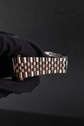 Bild in Galerie-Betrachter laden, Rolex Datejust 41 126300 Box + og. Papiere Jubilee, LC100, First Buyer's Invoice, Black Dial
