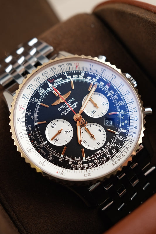 Breitling Navitimer 46 B01 UB012721/BE18 Box + og. Papiere Steel Rosegold, 2 Leather Straps incl. Breitling Clasp