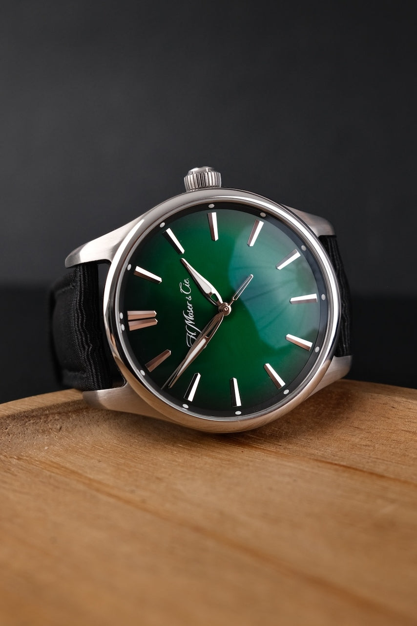 H.Moser & Cie Pioneer Center Seconds Automatic 3200-1202 Box + og. Papiere Cosmic Green, German Delivered, 42,8mm