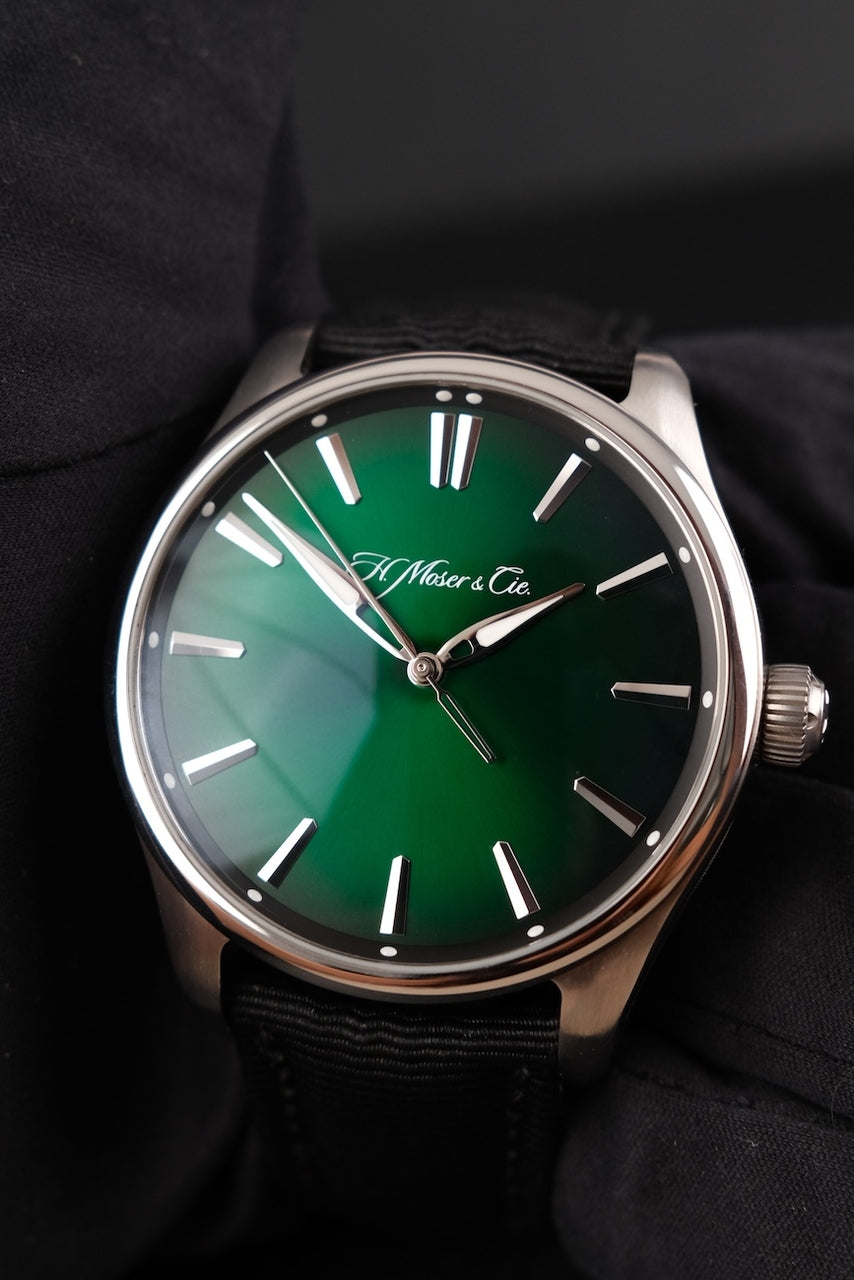 H.Moser & Cie Pioneer Center Seconds Automatic 3200-1202 Box + og. Papiere Cosmic Green, German Delivered, 42,8mm