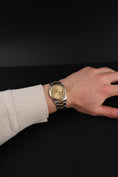 Cargar la imagen en la vista de la galería, Rolex Datejust 36 16203 Original Papiere Champagne Dial, LC100, SERVICED, Great Service History, Oyster
