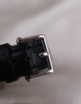 Bild in Galerie-Betrachter laden, Patek Philippe Gondolo 5098P Box + og. Papiere Platinum, 3 Patek Straps, 32 x 42mm
