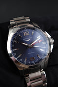 Cargar la imagen en la vista de la galería, Longines Conquest GMT L3.687.4.99.6 Box + og. Papiere 2024 Longines Service, German Delivered
