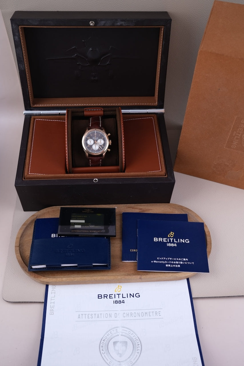 Breitling Navitimer 8 RB0117 - Papers and documentation