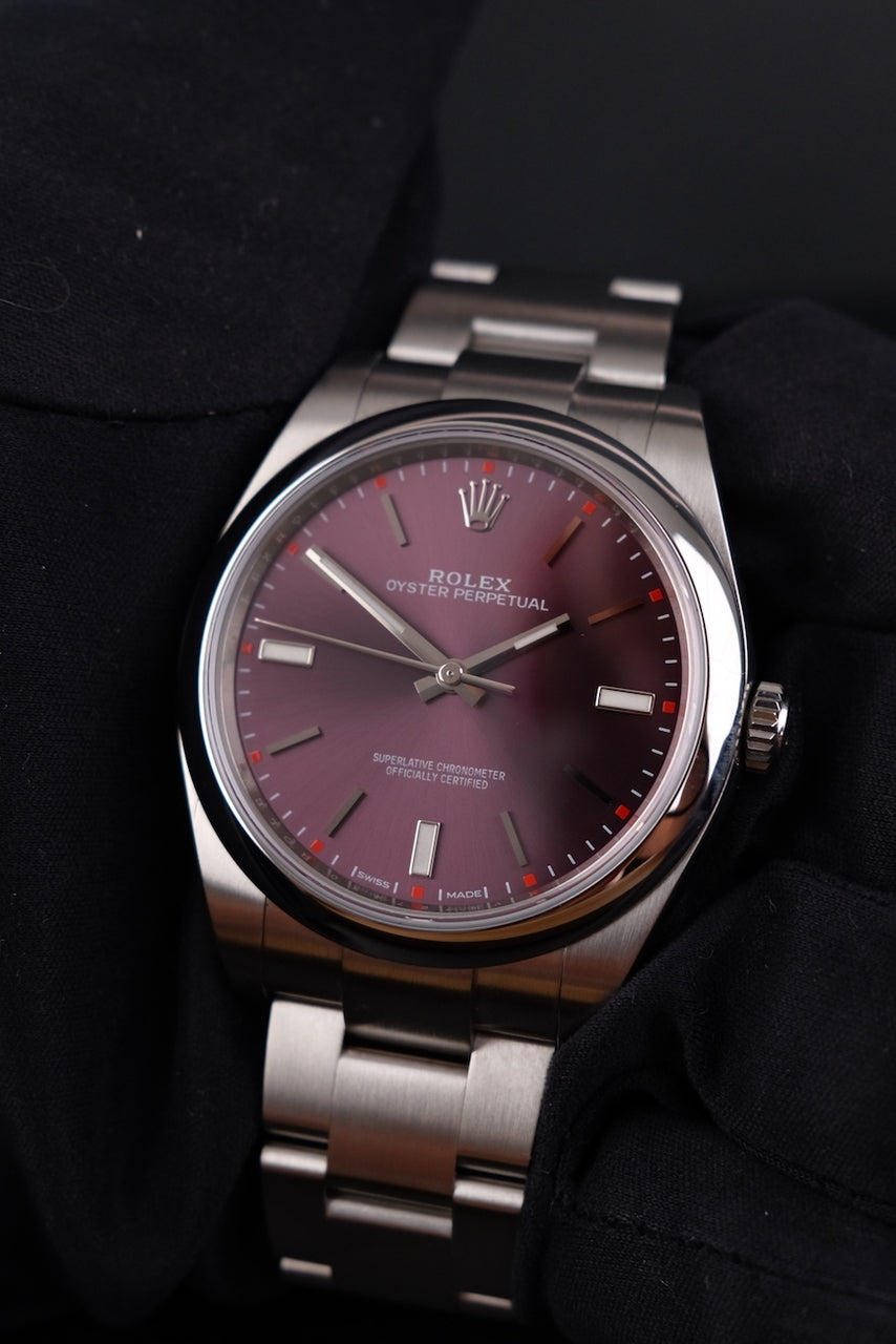 Rolex Oyster Perpetual 39 114300 - Detailansicht 1