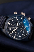Carica l'immagine nel visualizzatore della galleria, IWC Pilot‘s Watch Chrono 41 Top Gun Oceana Ceramic IW389404 - Detailansicht 2
