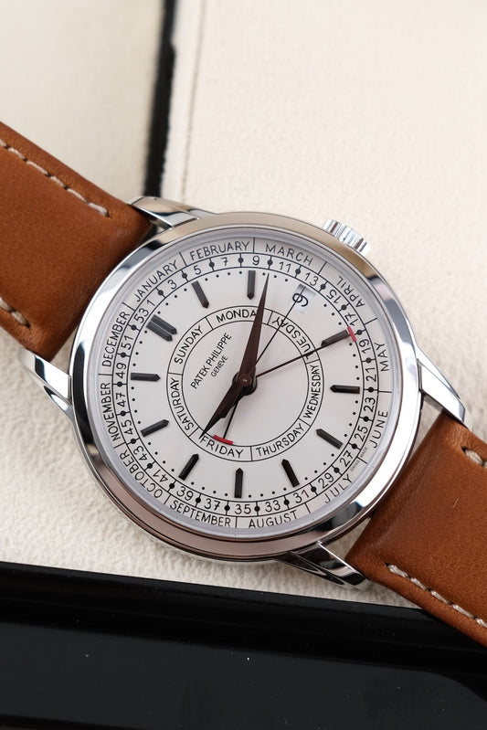 Patek Philippe Calatrava Weekly Calendar 5212A-001 Box + og. Papiere German Delivered, 2024