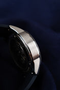 Carica l'immagine nel visualizzatore della galleria, Jaeger-LeCoultre Polaris Date Q906868J - Detail view 9
