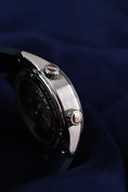 Carica l'immagine nel visualizzatore della galleria, Jaeger-LeCoultre Polaris Date Q906868J - Detail view 8
