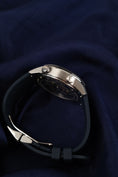 Carica l'immagine nel visualizzatore della galleria, Jaeger-LeCoultre Polaris Date Q906868J - Detail view 11
