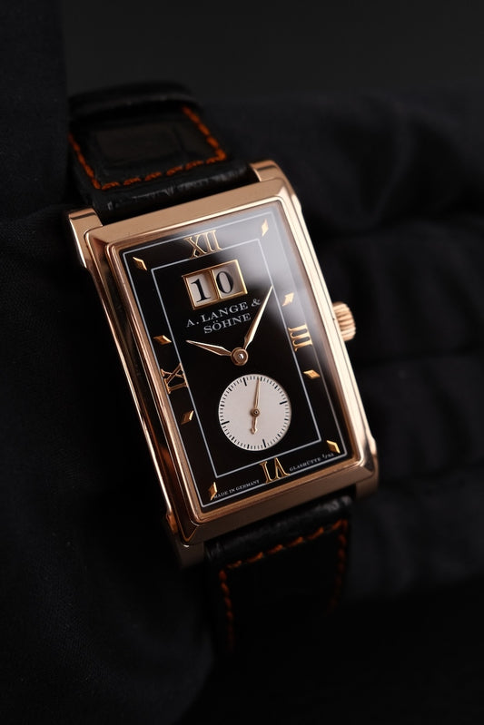 A. Lange und Söhne Cabaret 107.031 Box + og. Papiere 18k Rosegold, Lange Service 2024, 	25.5 x 43mm