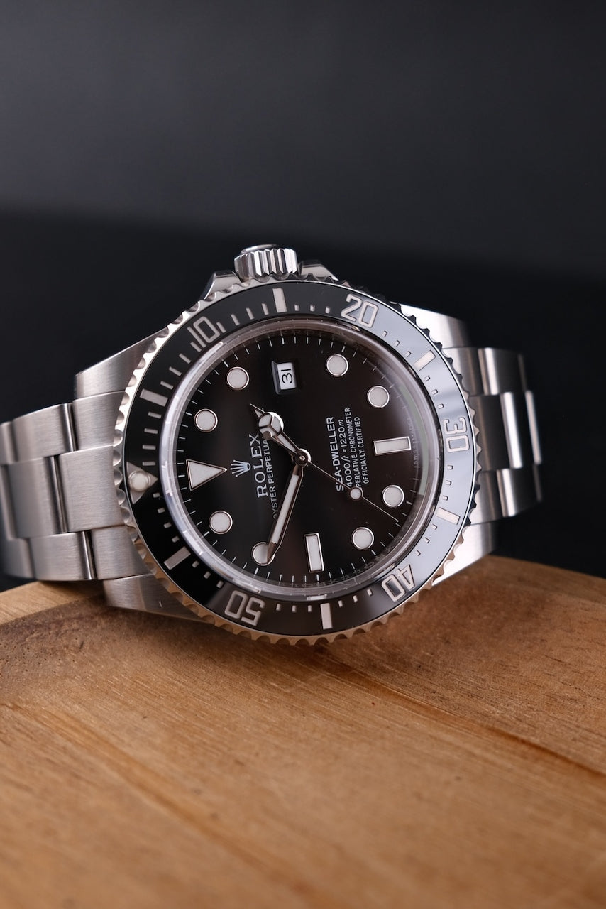 Rolex Sea-Dweller 4000 116600 - Detail view 3
