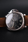 Carica l'immagine nel visualizzatore della galleria, Panerai Luminor Due PAM00904 - Detail view 1
