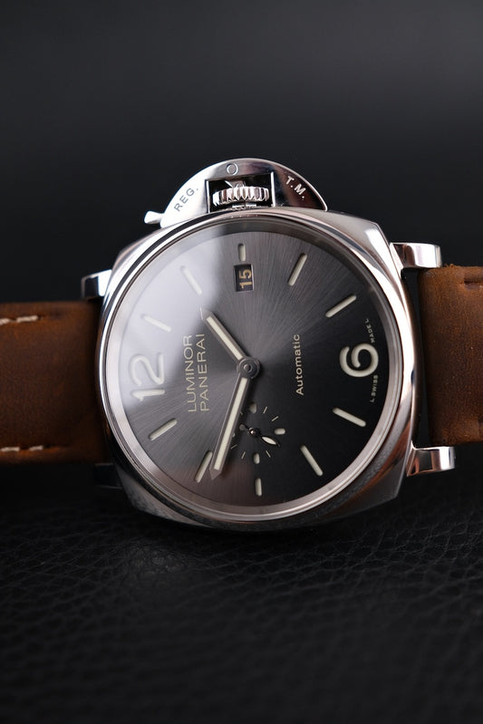 Panerai Luminor Due PAM00904 - Detail view 1