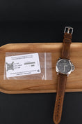 Carica l'immagine nel visualizzatore della galleria, Panerai Luminor Due PAM00904 - Papers and documentation
