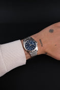 Bild in Galerie-Betrachter laden, Rolex Datejust 41 126334 Box + og. Papiere Blue Stick Dial, Jubilee
