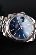 Bild in Galerie-Betrachter laden, Rolex Datejust 41 126334 Box + og. Papiere Blue Stick Dial, Jubilee
