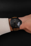 Cargar la imagen en la vista de la galería, Panerai Luminor Ceramica PAM00441 Box + og. Papiere 44mm, 2013
