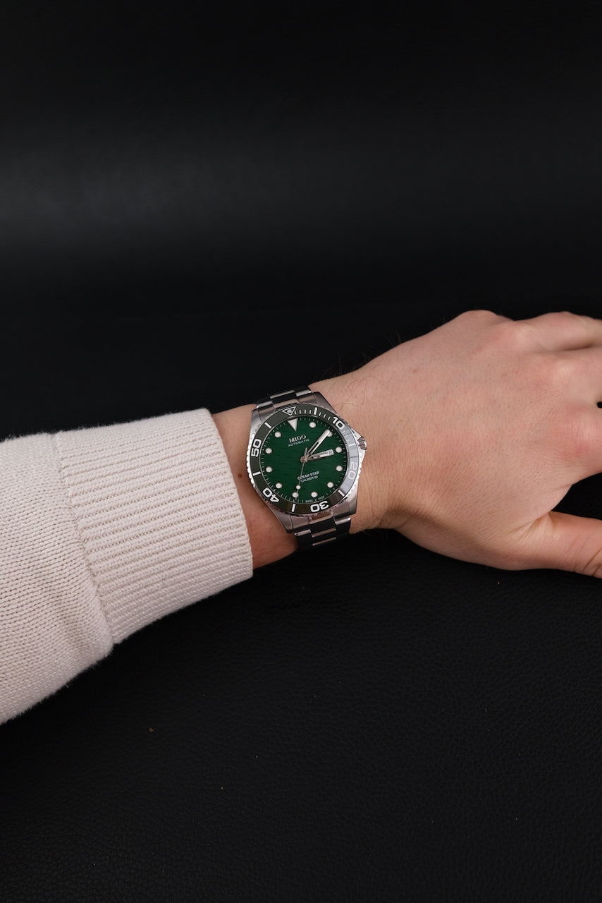 Mido Ocean Star 200C M042.430.11.091.00 Box + og. Papiere Green Dial, German Delivered