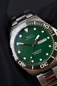 Load image into Gallery viewer, Mido Ocean Star 200C M042.430.11.091.00 Box + og. Papiere Green Dial, German Delivered
