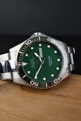 Load image into Gallery viewer, Mido Ocean Star 200C M042.430.11.091.00 Box + og. Papiere Green Dial, German Delivered
