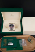 Bild in Galerie-Betrachter laden, Rolex GMT-Master II "Pepsi" 126710BLRO Box + og. Papiere 2023, 40mm
