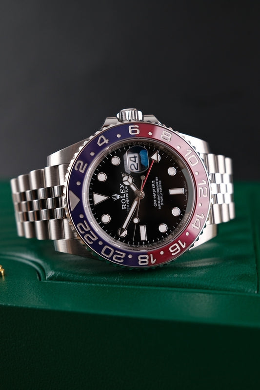 Rolex GMT-Master II "Pepsi" 126710BLRO Box + og. Papiere 2023, 40mm