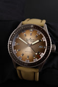 Cargar la imagen en la vista de la galería, Blancpain Fifty Fathoms Bathyscaphe 5052-1146 Box + og. Papiere Day Date Desert Edition, 99% NEW, German Delivered
