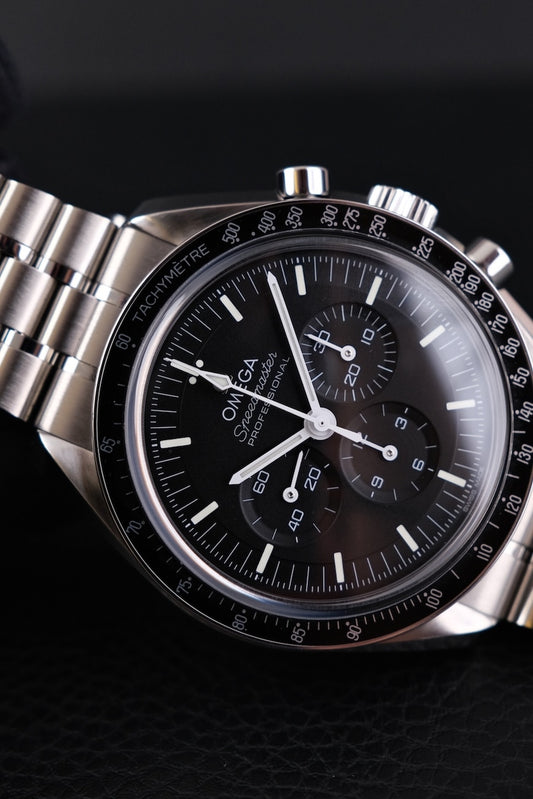 Omega Speedmaster Professional Moonwatch 31030425001002 - Detail view 1