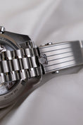 Carica l'immagine nel visualizzatore della galleria, Omega Speedmaster Professional Moonwatch 31030425001002 - Detail view 9
