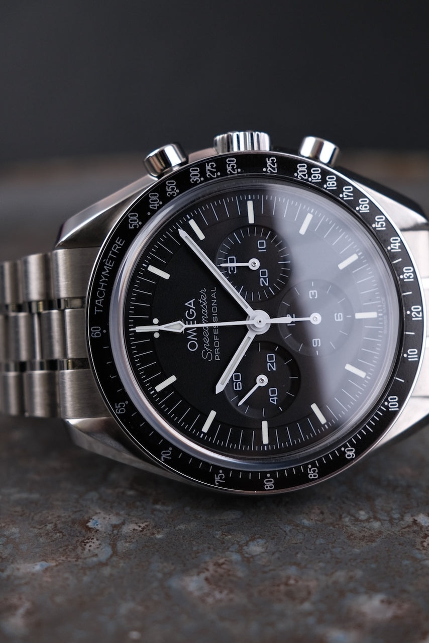 Omega Speedmaster Professional Moonwatch 31030425001002 - Detail view 4