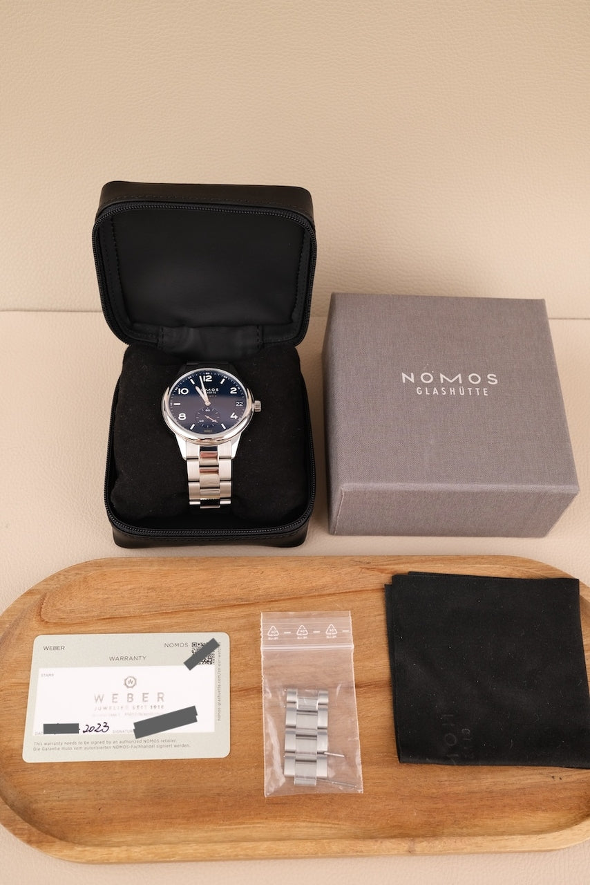 Nomos Club Sport Neomatik 42 Date Blue 782 Box + og. Papiere 42mm